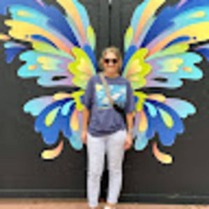 Meet your Posher, Laura